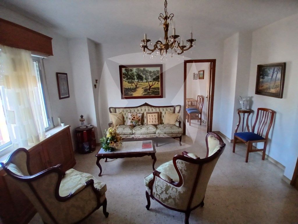 Flat for sale in Avenida Santa Marina, Santa Marina