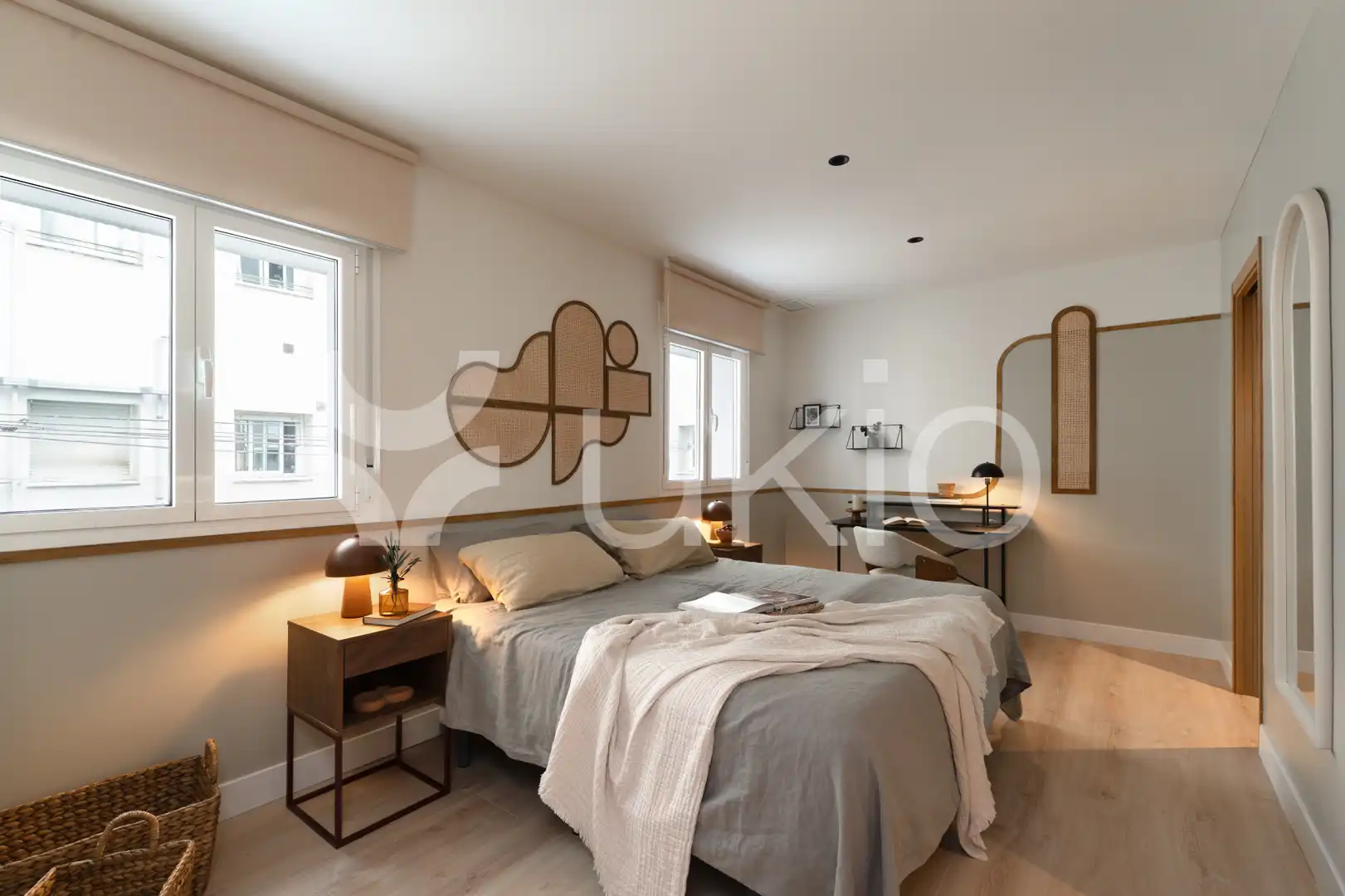 Dormitori de Apartament de lloguer en Madrid amb Aire condicionat, Calefacció i Moblat