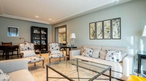 Foto 4 de Casa o chalet de alquiler en Centro, Estepona
