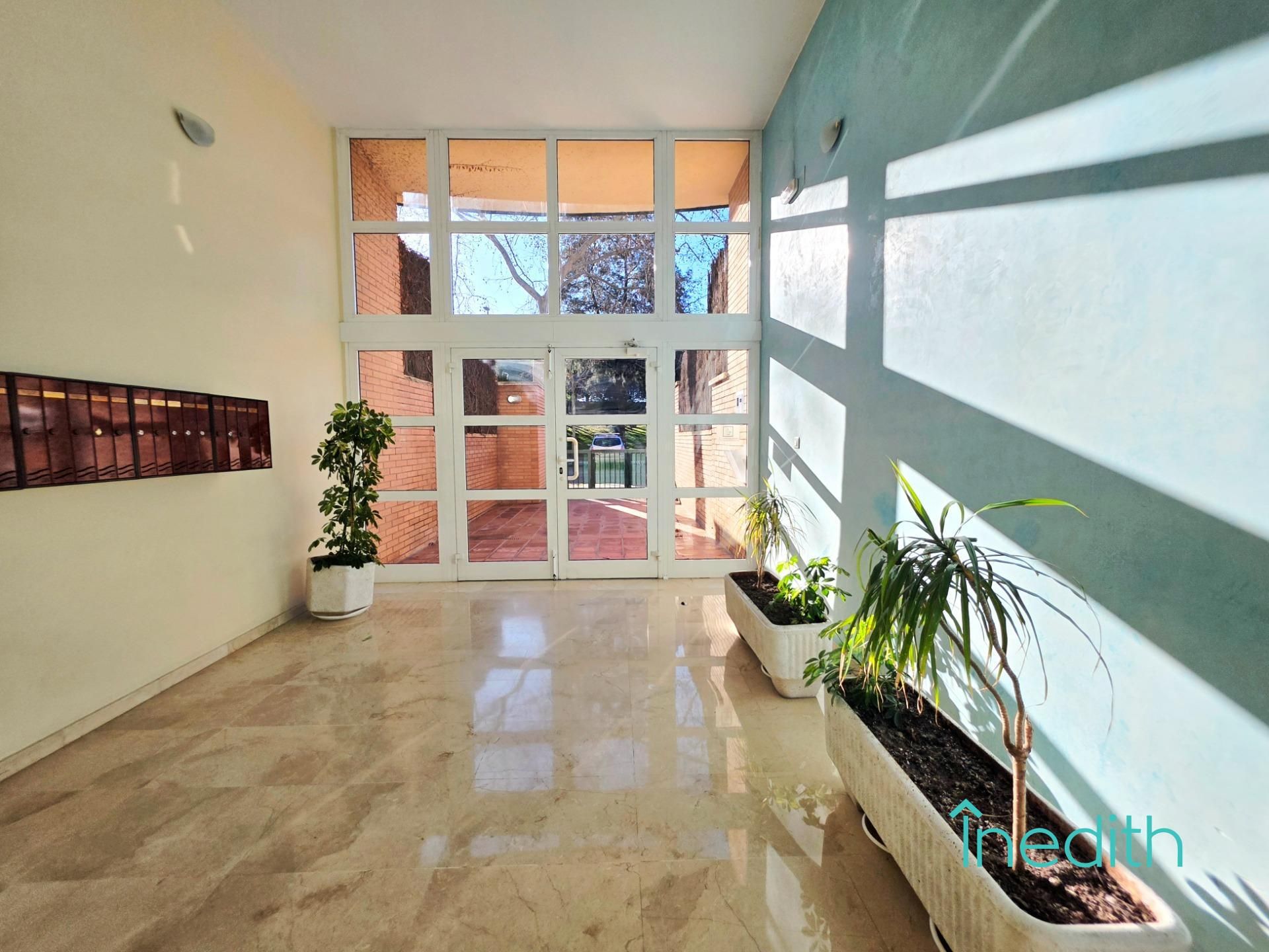 Flat for sale in Castelldefels  with Air Conditioner, Heating and Parquet flooring