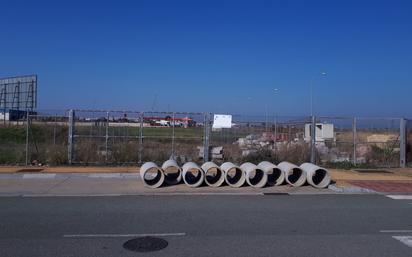 Vista exterior de Terreny en venda en Alcalá de Guadaira