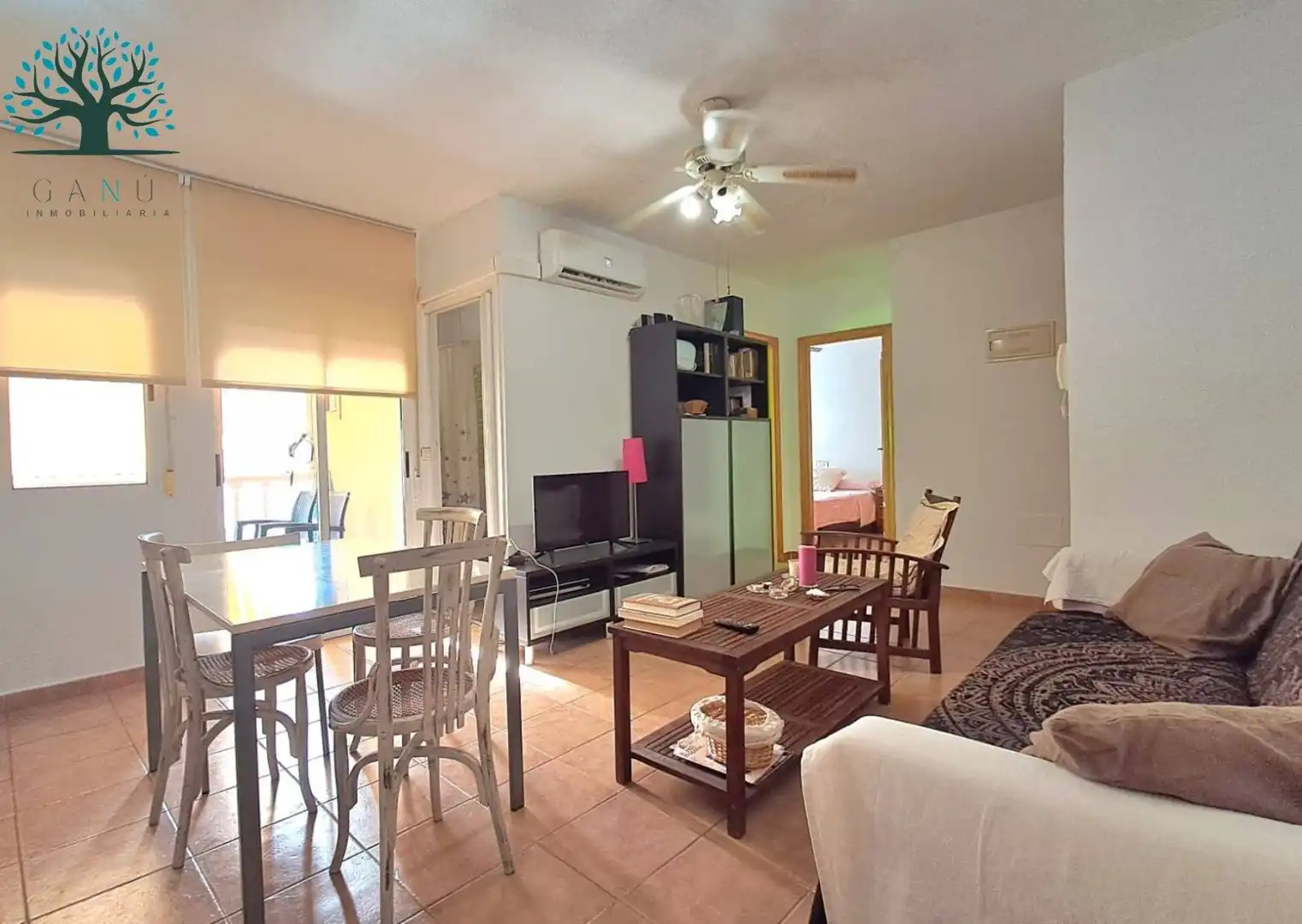 Sala de estar de Apartamento en venta en Cartagena con Aire acondicionado, Terraza y Amueblado