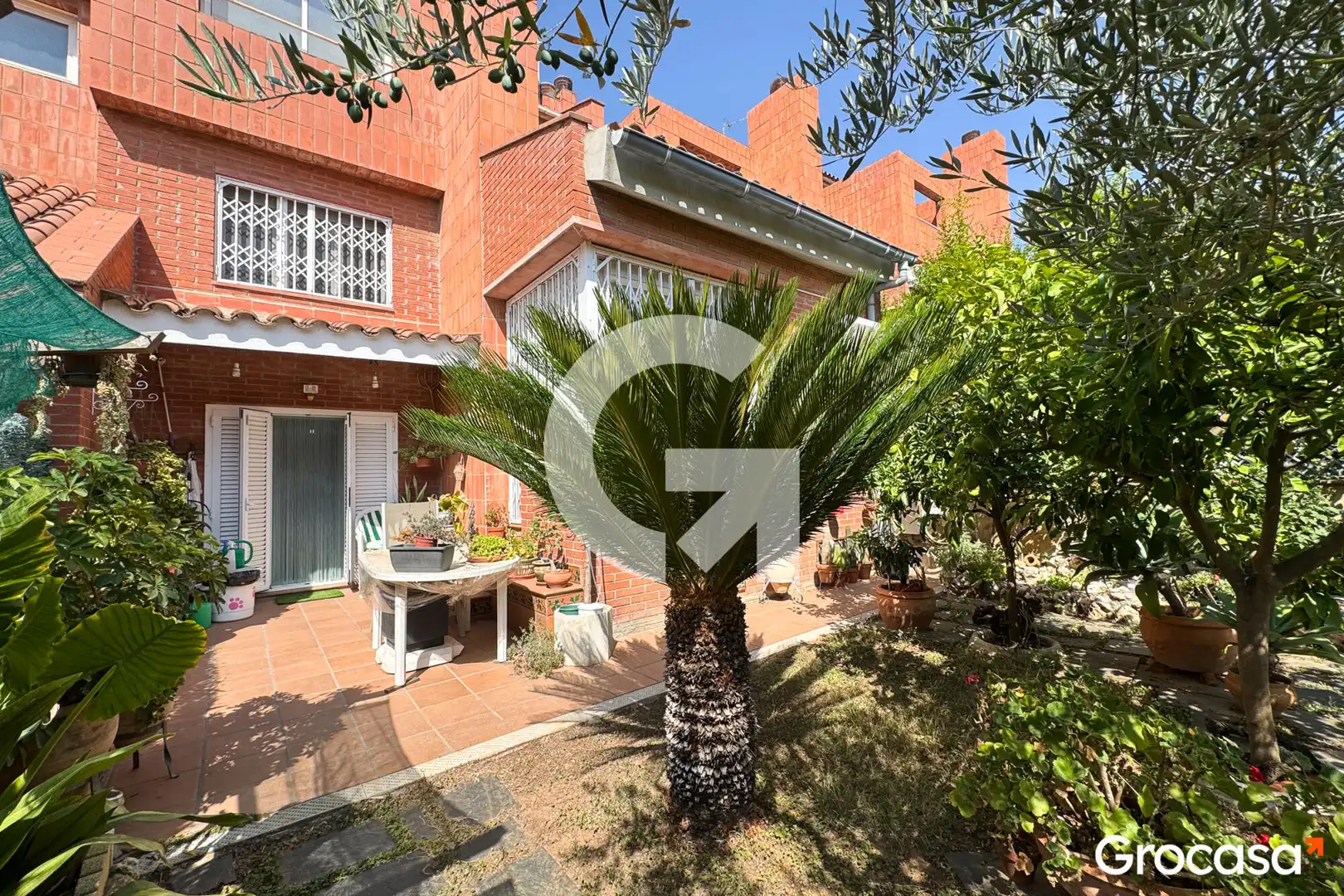 Jardí de Casa adosada en venda en Sant Boi de Llobregat amb Aire condicionat, Calefacció i Jardí privat