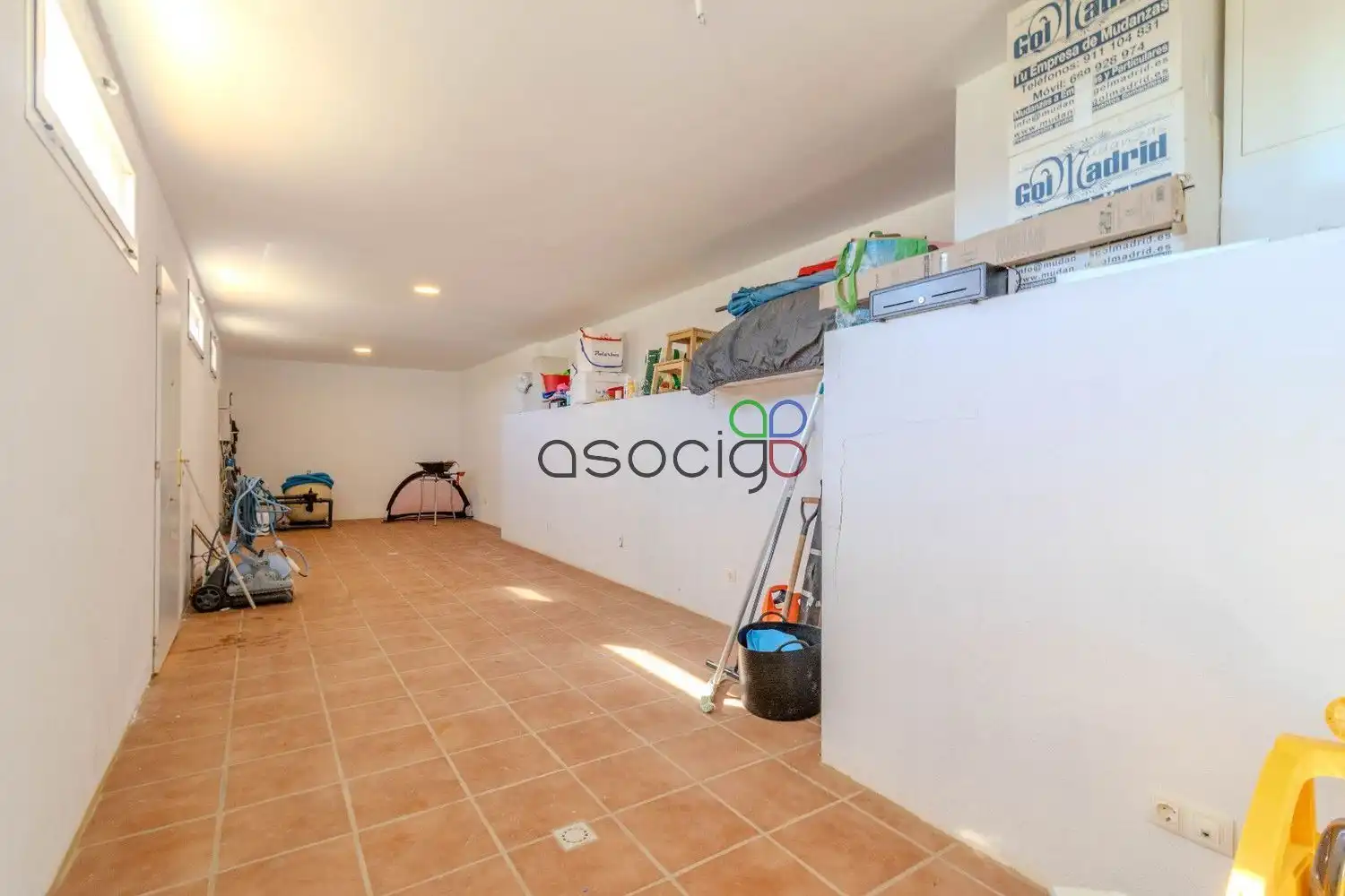 Houses for sale in Cabanillas del Campo  with Air Conditioner, Heating and Storage room