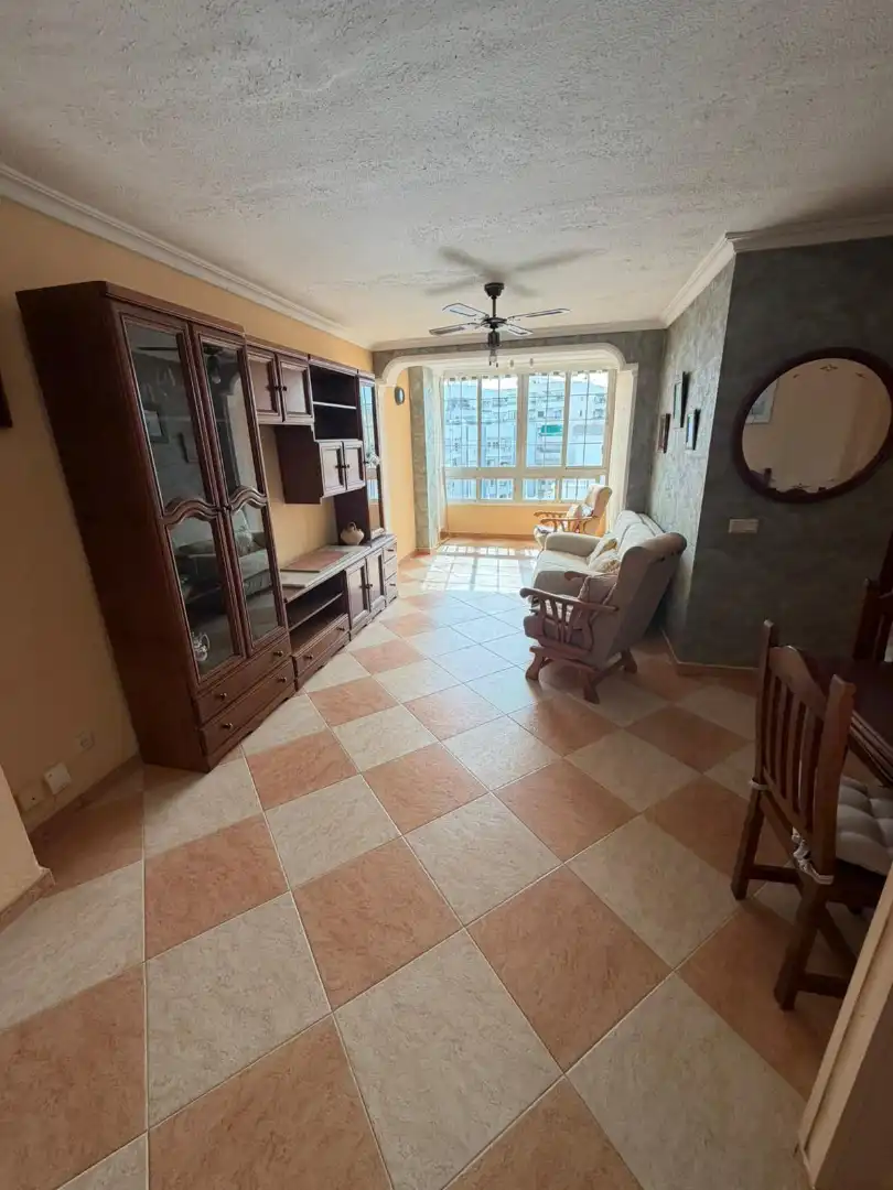 Living room of Flat for sale in Marbella  with Private garden, Terrace and Oven