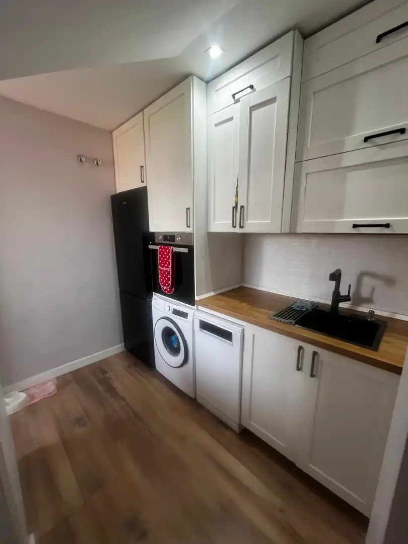 Cocina de Piso de alquiler en Las Rozas de Madrid con Aire acondicionado, Calefacción y Lavadora