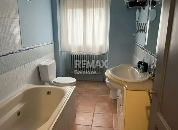Bathroom of Houses for sale in Tomiño  with Heating, Private garden and Terrace