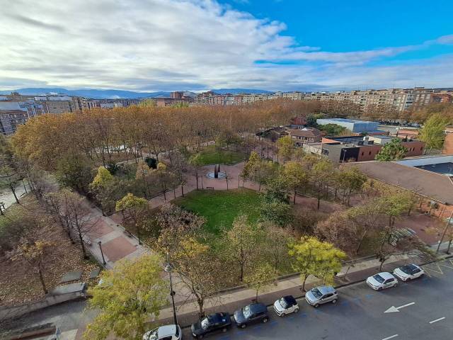 Piso en Venta en Gonzalo de Berceo en Oeste