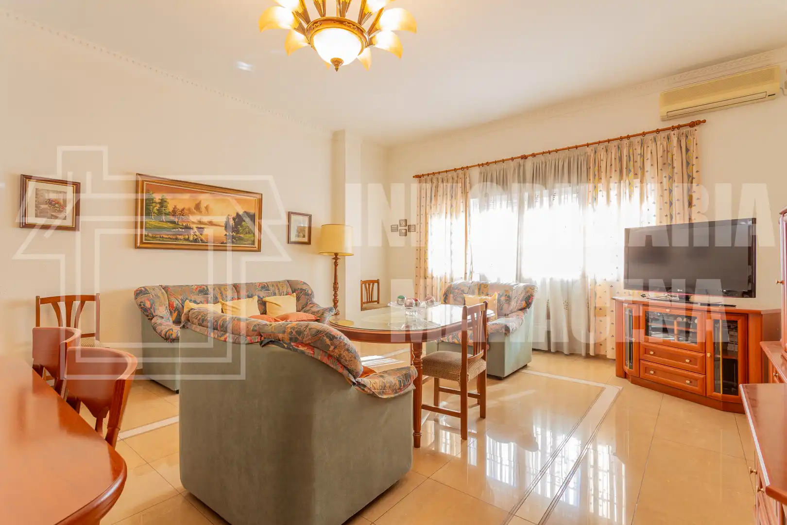 Living room of Houses for sale in Granada  with Air Conditioner, Terrace and Oven