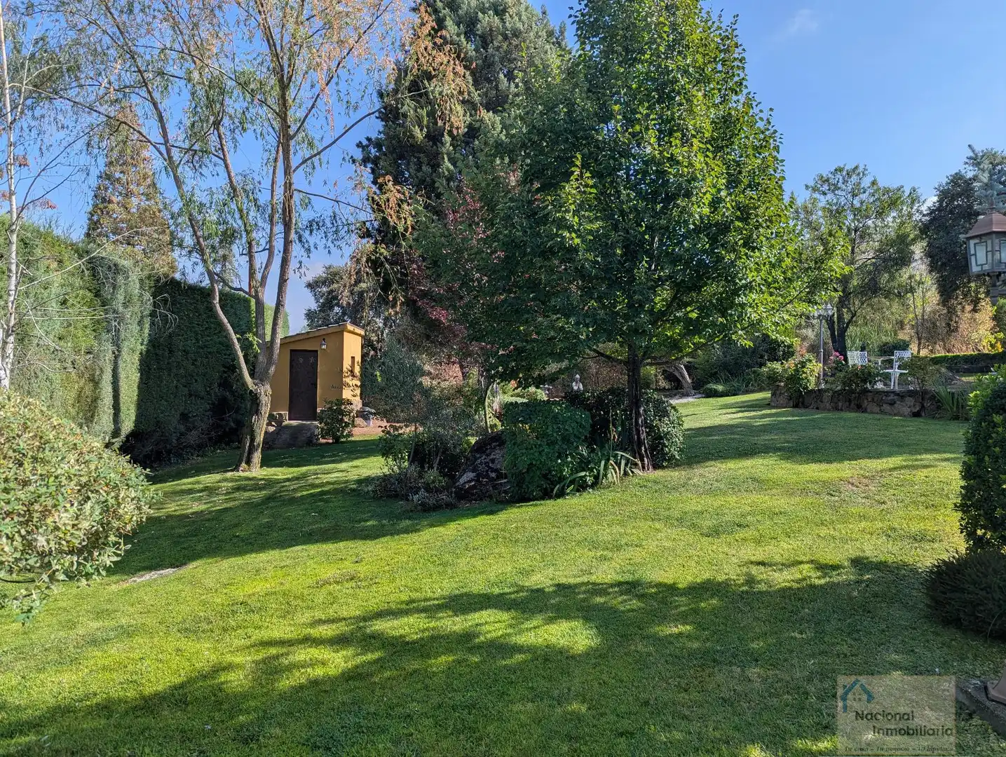 Garden of Houses for sale in El Espinar  with Air Conditioner, Heating and Storage room