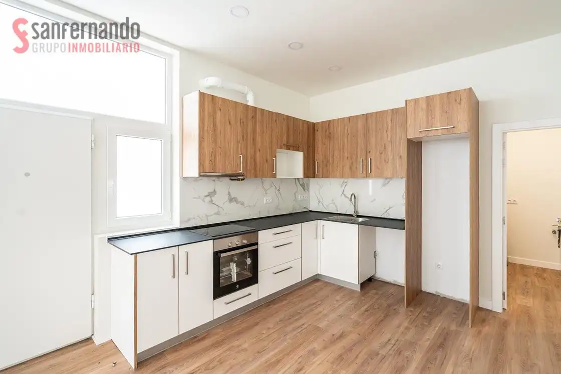 Cocina de Planta baja en venta en Santander con Calefacción