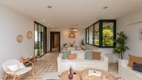 Sala d'estar de Casa o xalet en venda en Les Franqueses del Vallès amb Aire condicionat i Terrassa