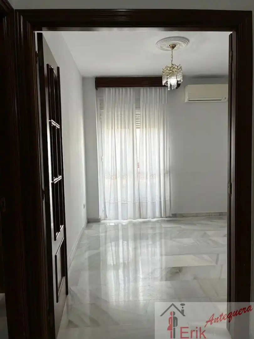 Piso con terraza en venta en Centro, imagen 3