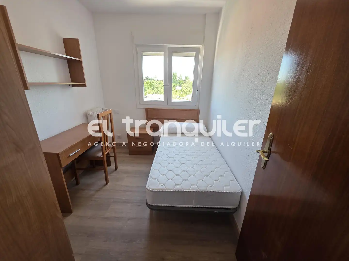 Bedroom of Flat for rent in Madrid  with Air Conditioner, Terrace and Furnished