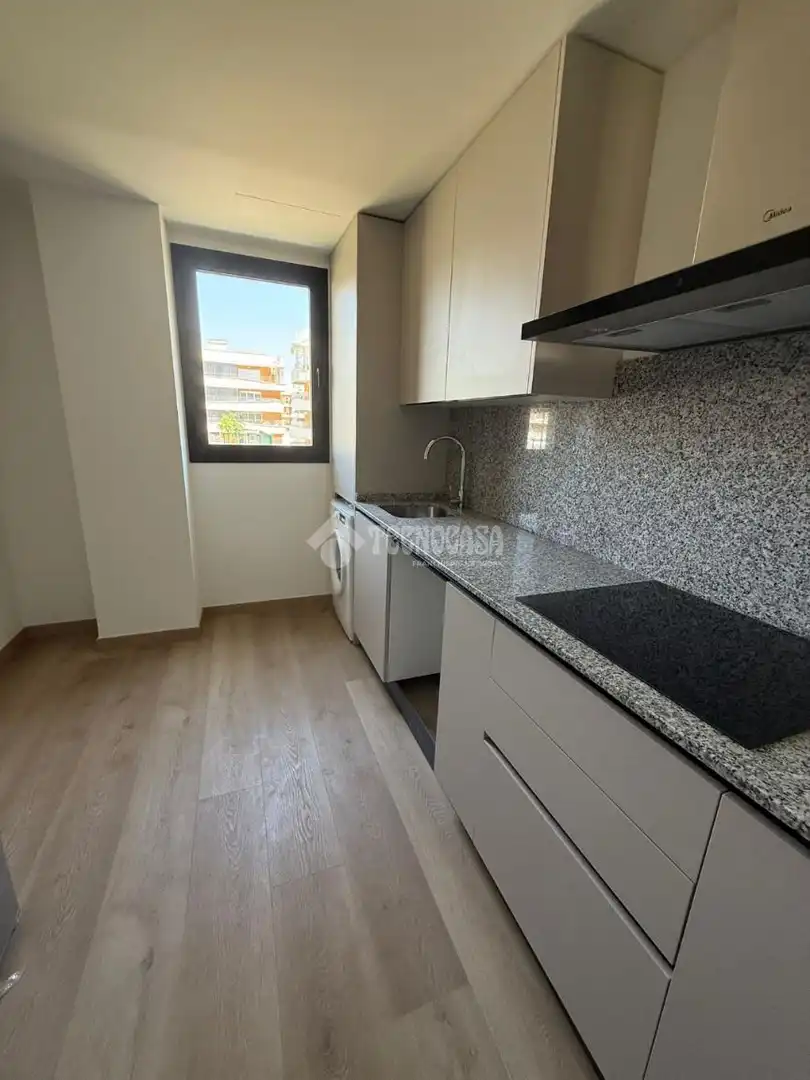 Küche von Wohnung zur Miete in Camas mit Terrasse und Abstellraum