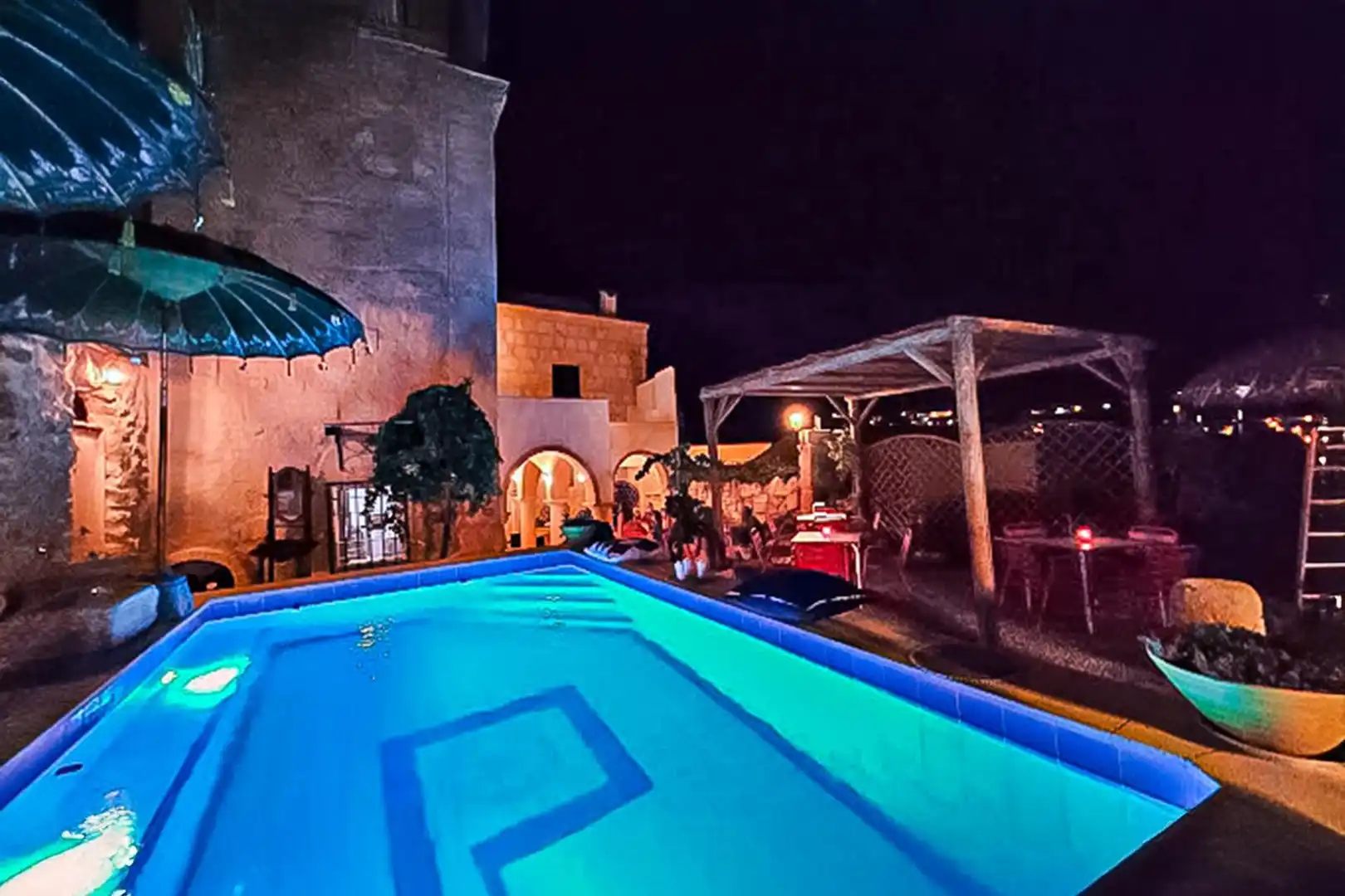 Piscina de Edifici en venda en Alcalá la Real