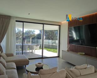 Living room of Flat for sale in Sotogrande  with Air Conditioner, Heating and Terrace