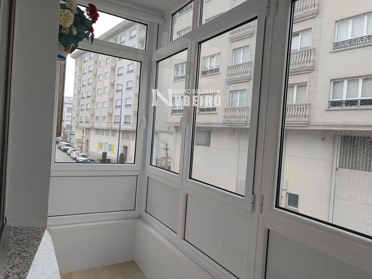 Dormitori de Casa o xalet en venda en Lugo amb Calefacció, Terrassa i Moblat