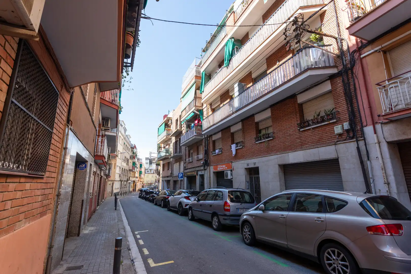 Vista exterior de Piso en venta en Barcelona con Balcón