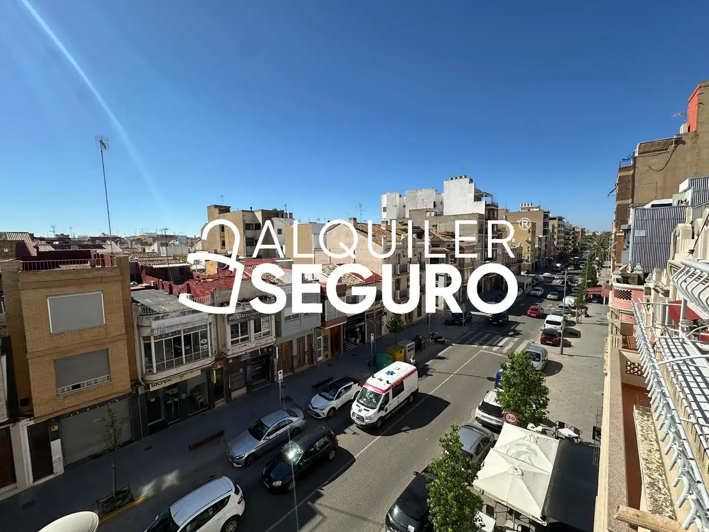 Vista exterior de Pis de lloguer en Catarroja amb Aire condicionat, Terrassa i Traster