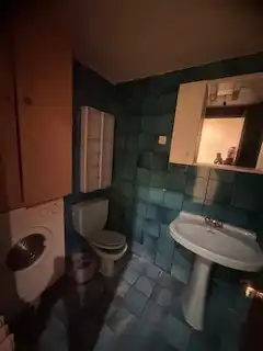Badezimmer von Dachboden zum Verkauf in León Capital  mit Heizung, Parkett und Terrasse