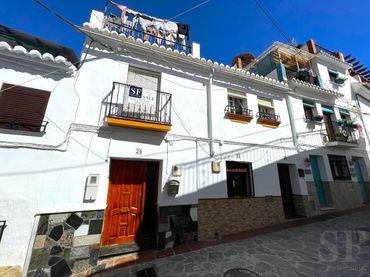Casa a schiera in vendita a Sayalonga