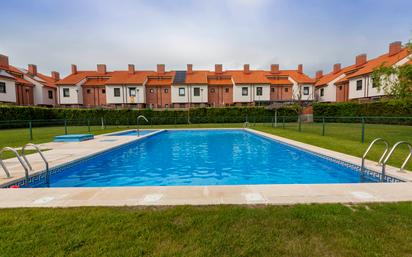Swimming pool of House or chalet for sale in Valladolid Capital  with Furnished and Community pool