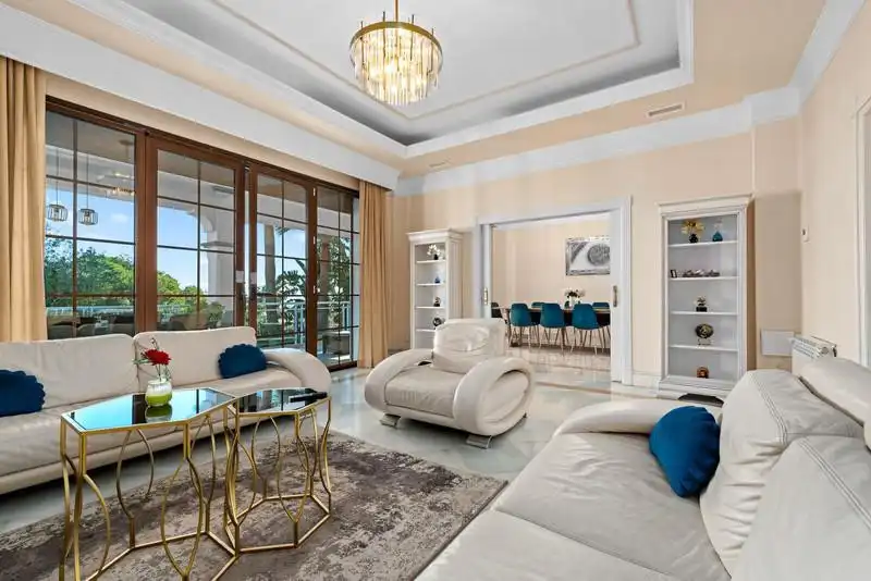 Living room of Houses for rent in Marbella  with Air Conditioner, Heating and Private garden