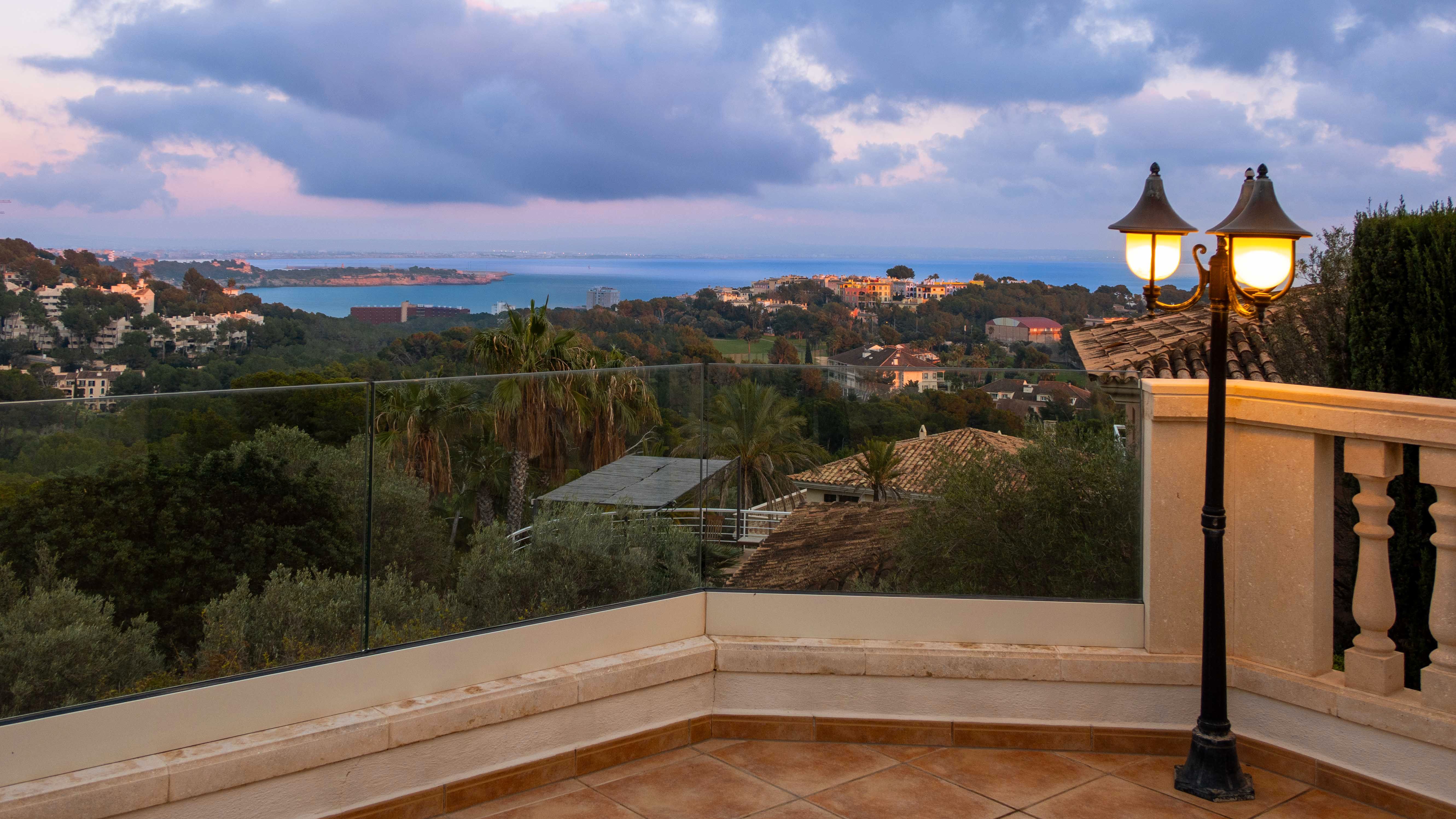 Terrassa de Casa o xalet en venda en Calvià amb Aire condicionat, Piscina i Moblat