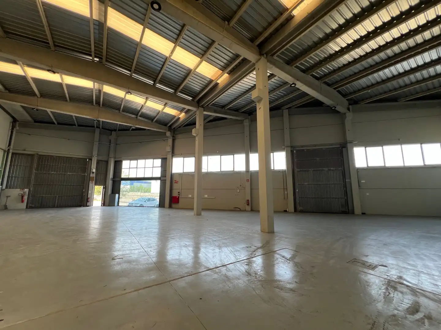 Nau industrial de lloguer a Avinguda Puig dels Tudons, imagen 2