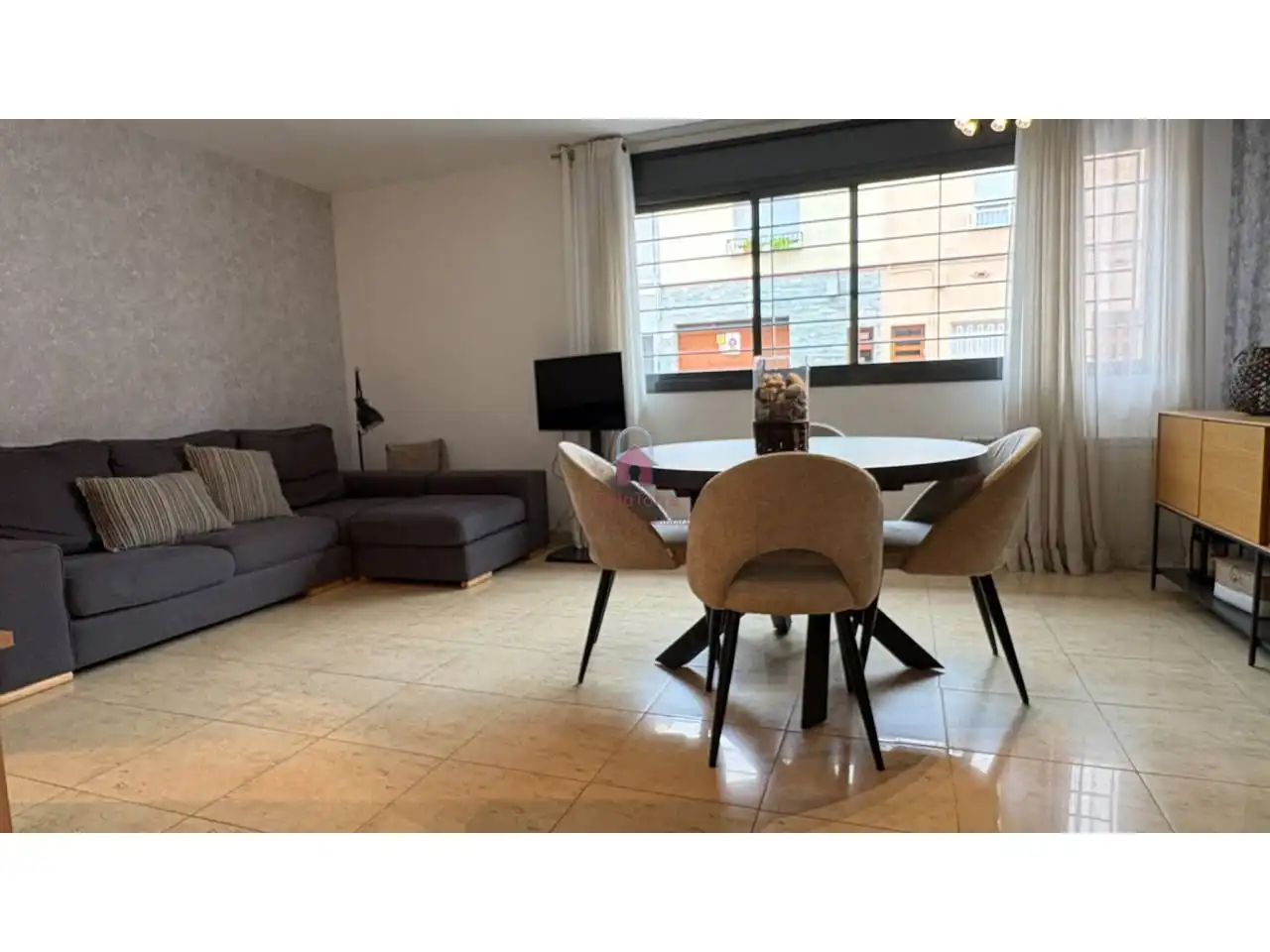 Vista exterior de Piso en venta en Terrassa con Calefacción