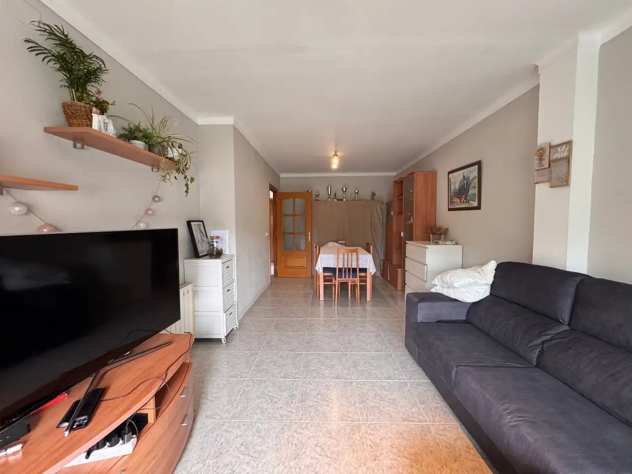 Wohnzimmer von Country house zum Verkauf in Jafre mit Heizung, Terrasse und Balkon
