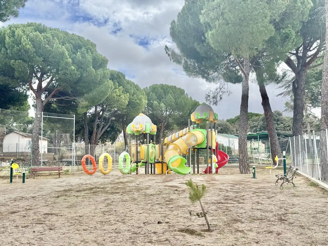 Jardín de Local en venta en Maello con Aire acondicionado