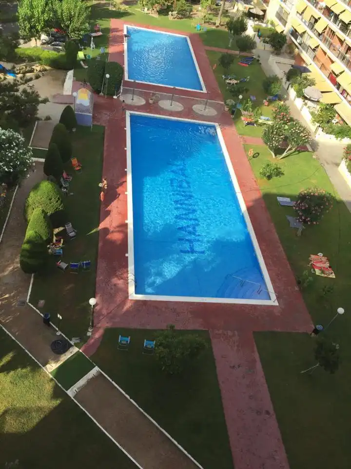 Piscina de Estudio en venta en Finestrat con Calefacción y Amueblado