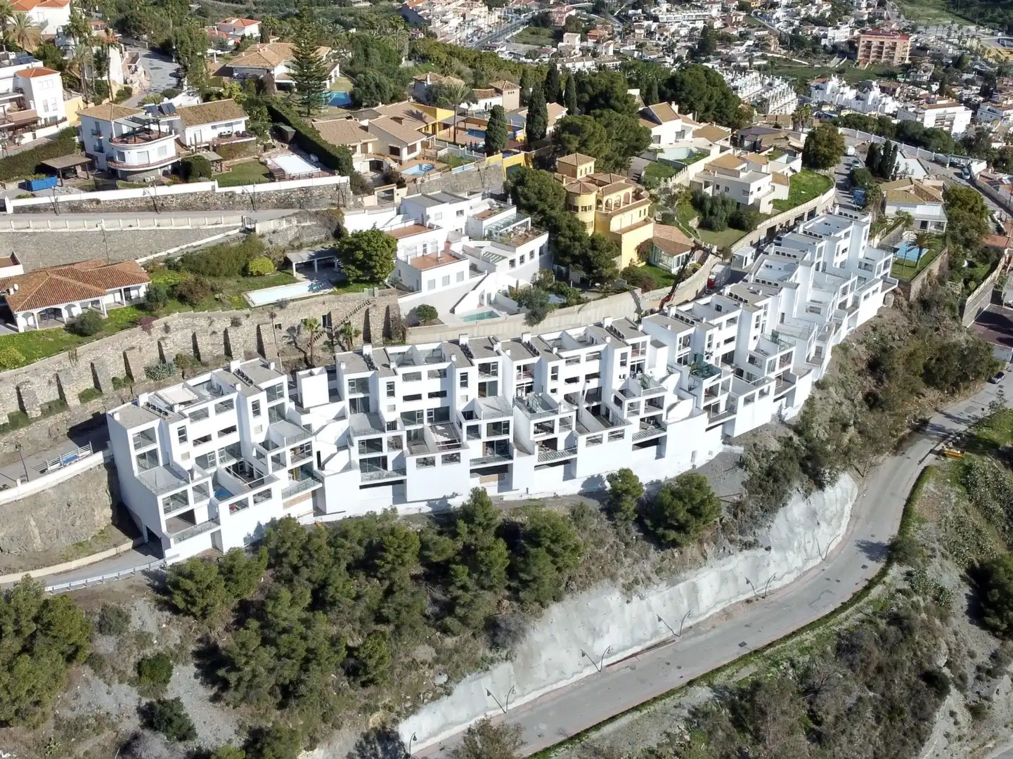 Außenansicht von Dachboden zum Verkauf in Almuñécar mit Klimaanlage, Terrasse und Schwimmbad