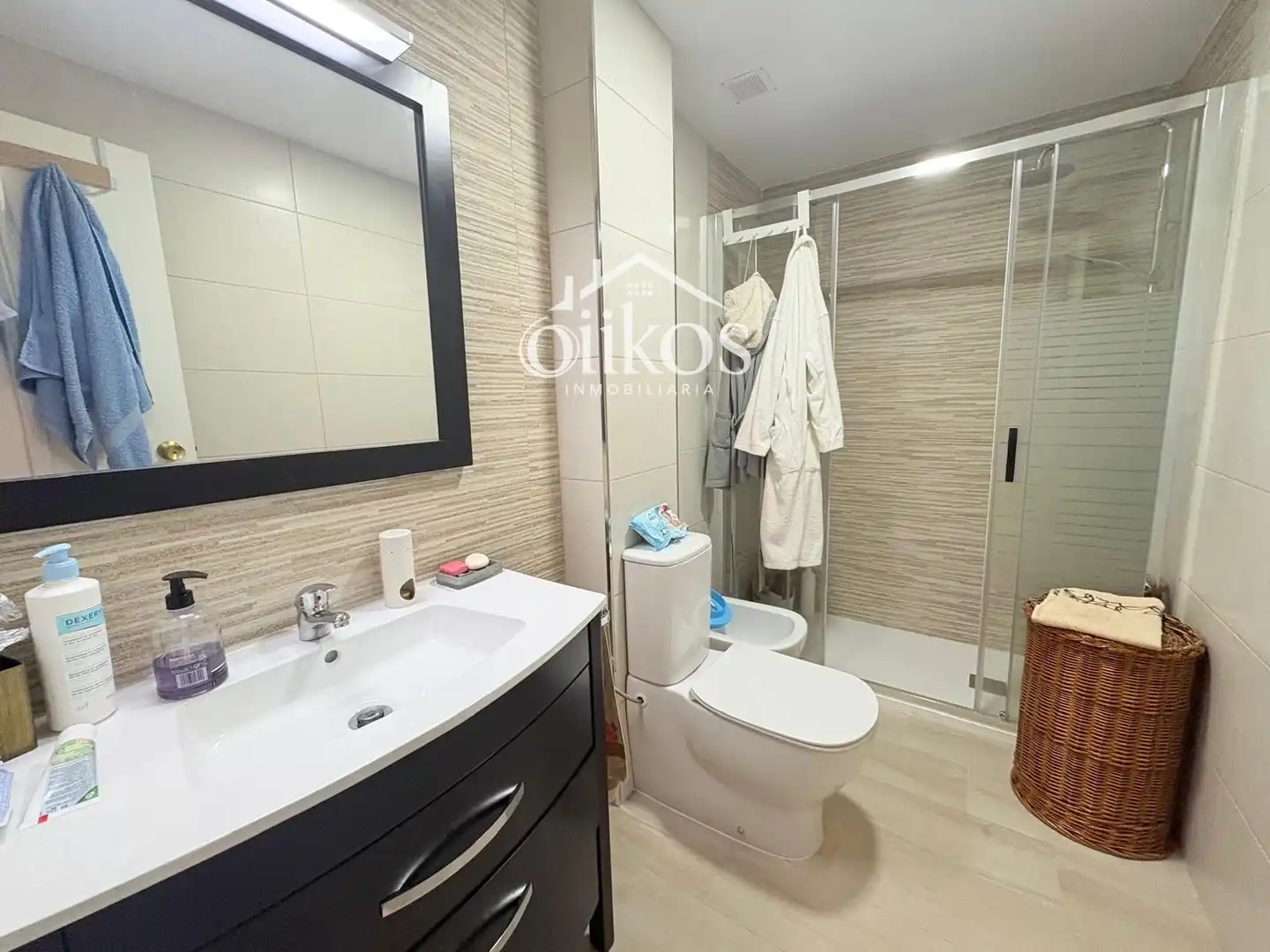 Badezimmer von Wohnung zum Verkauf in Salamanca mit Heizung, Parkett und Balkon
