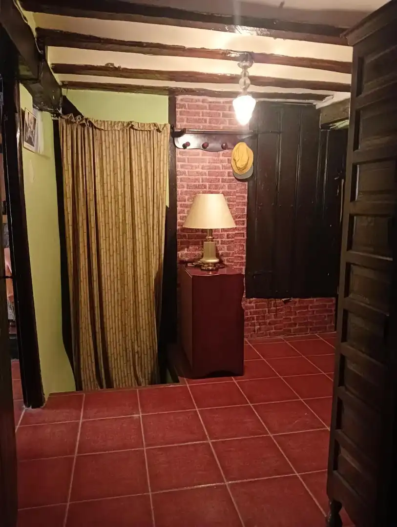 Casa adosada en venda en Camprovín