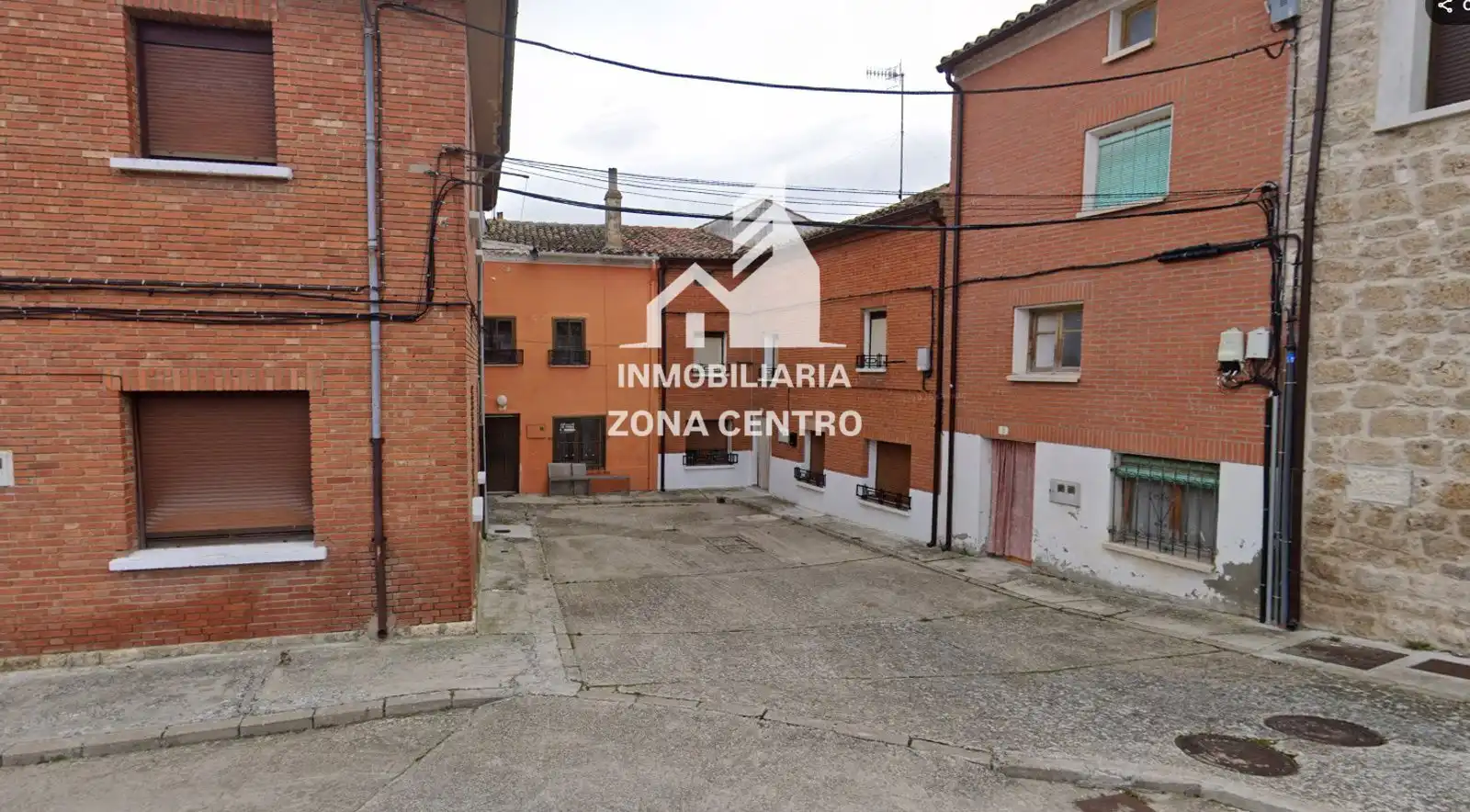 Exterior view of Detached homes for sale in Baltanás  with Heating, Private garden and Furnished