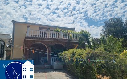 Vista exterior de Casa o xalet en venda en Montserrat amb Calefacció, Jardí privat i Terrassa
