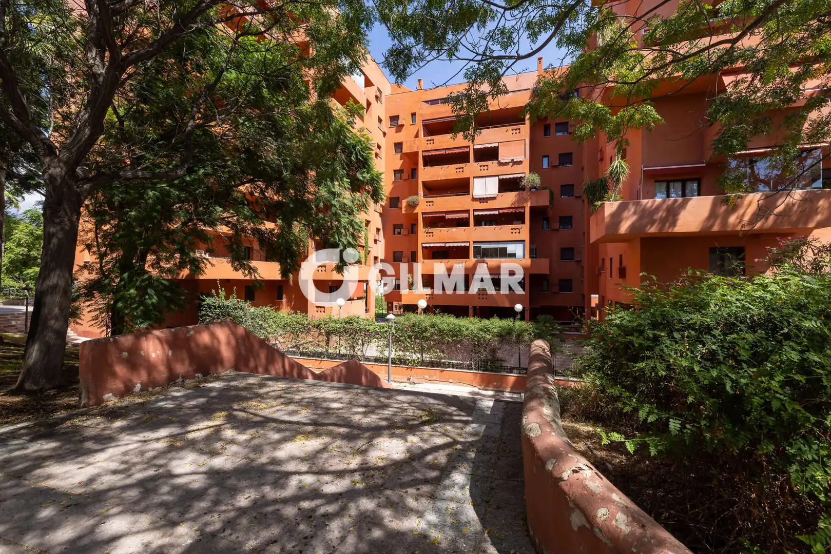 Vista exterior de Apartamento en venta en Estepona con Calefacción, Trastero y Piscina