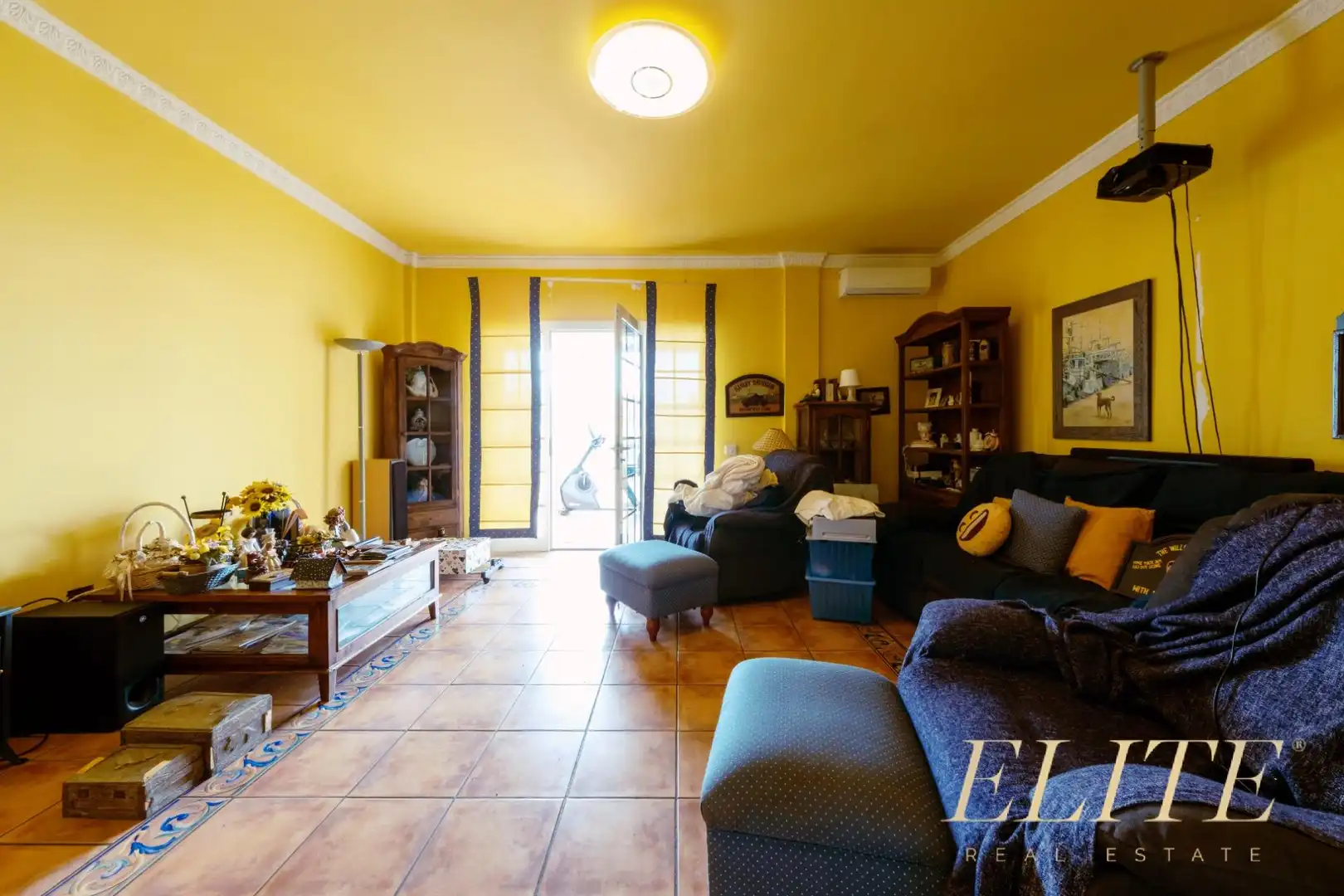 Sala d'estar de Casa o xalet en venda en Santa Brígida amb Aire condicionat, Jardí privat i Terrassa