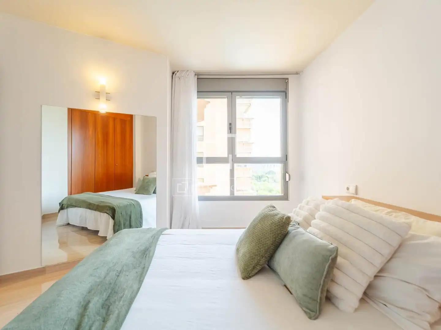 Habitación de Piso en venta en Valencia con Aire acondicionado, Calefacción y Jardín privado