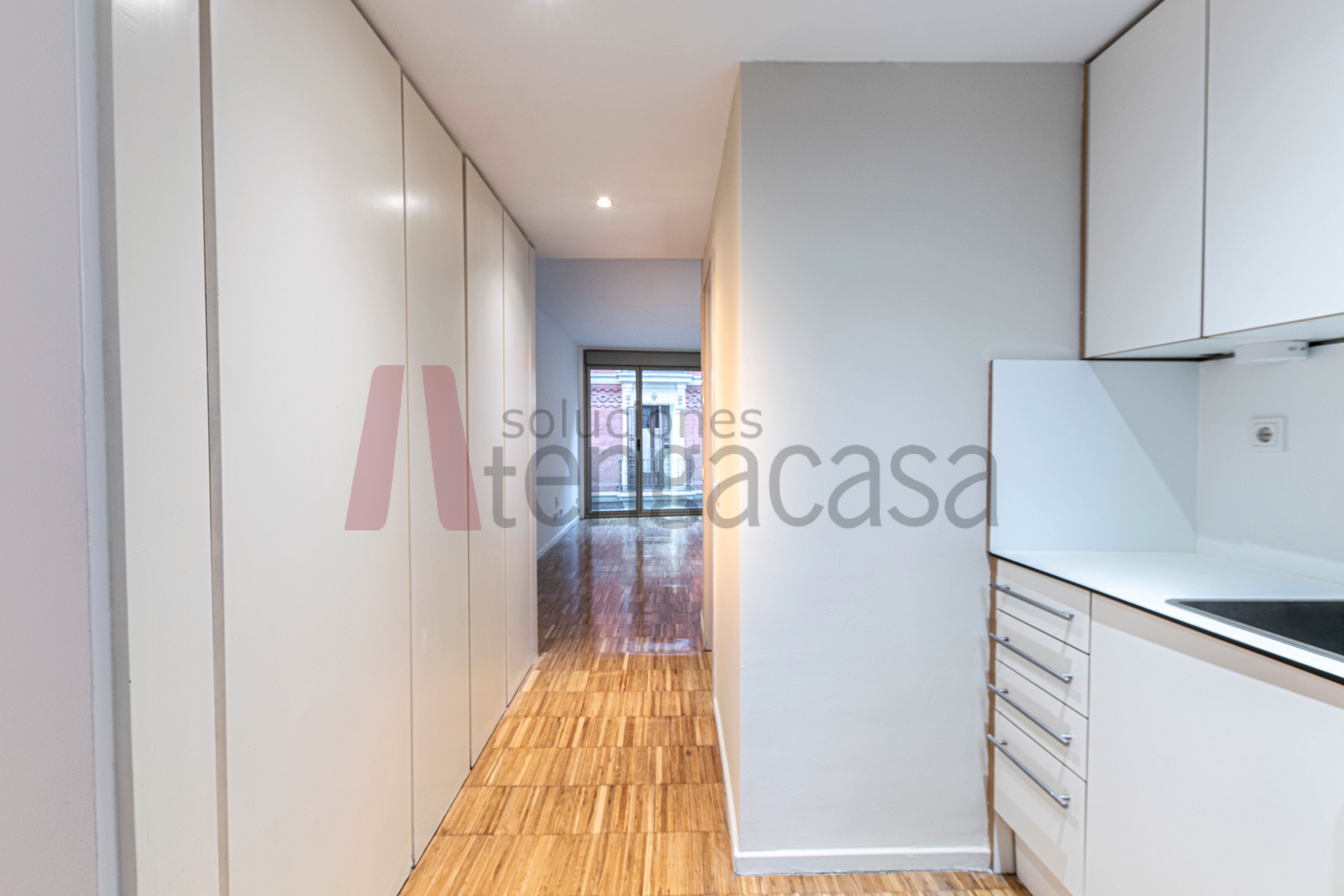 Study to rent in Corredera Baja de San Pablo, Universidad - Malasaña