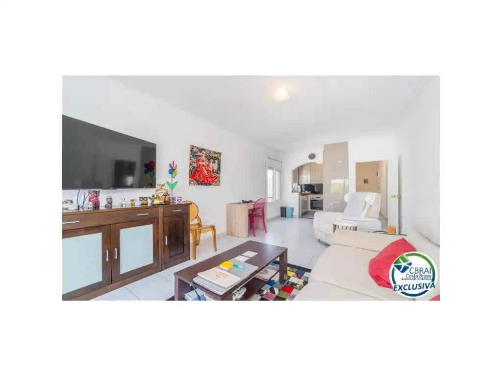 Flat for sale in Calle De P Calderon De La Barca 36