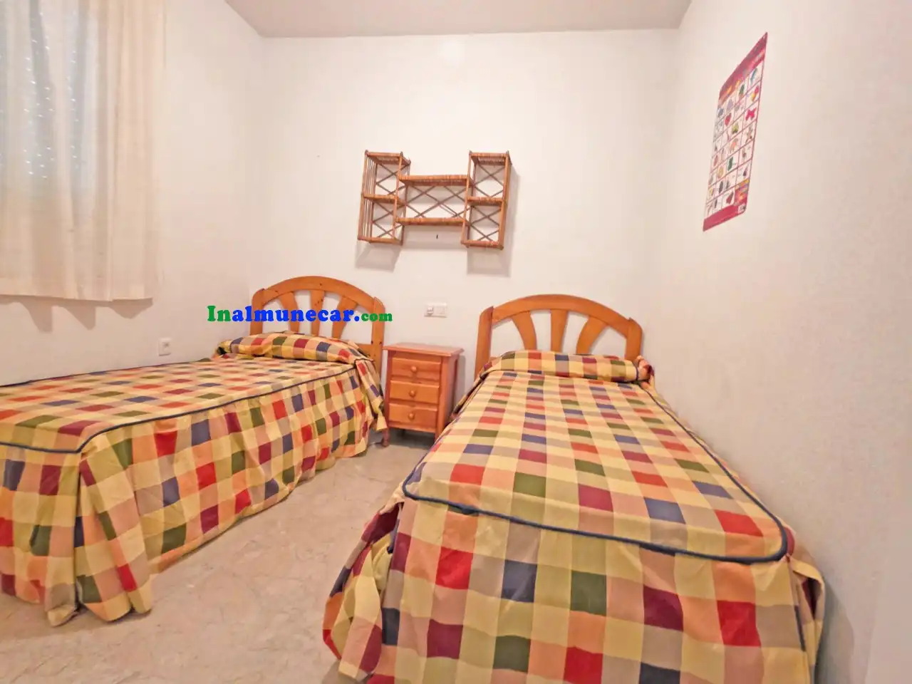 Habitación de Piso de alquiler en Almuñécar con Terraza y Piscina