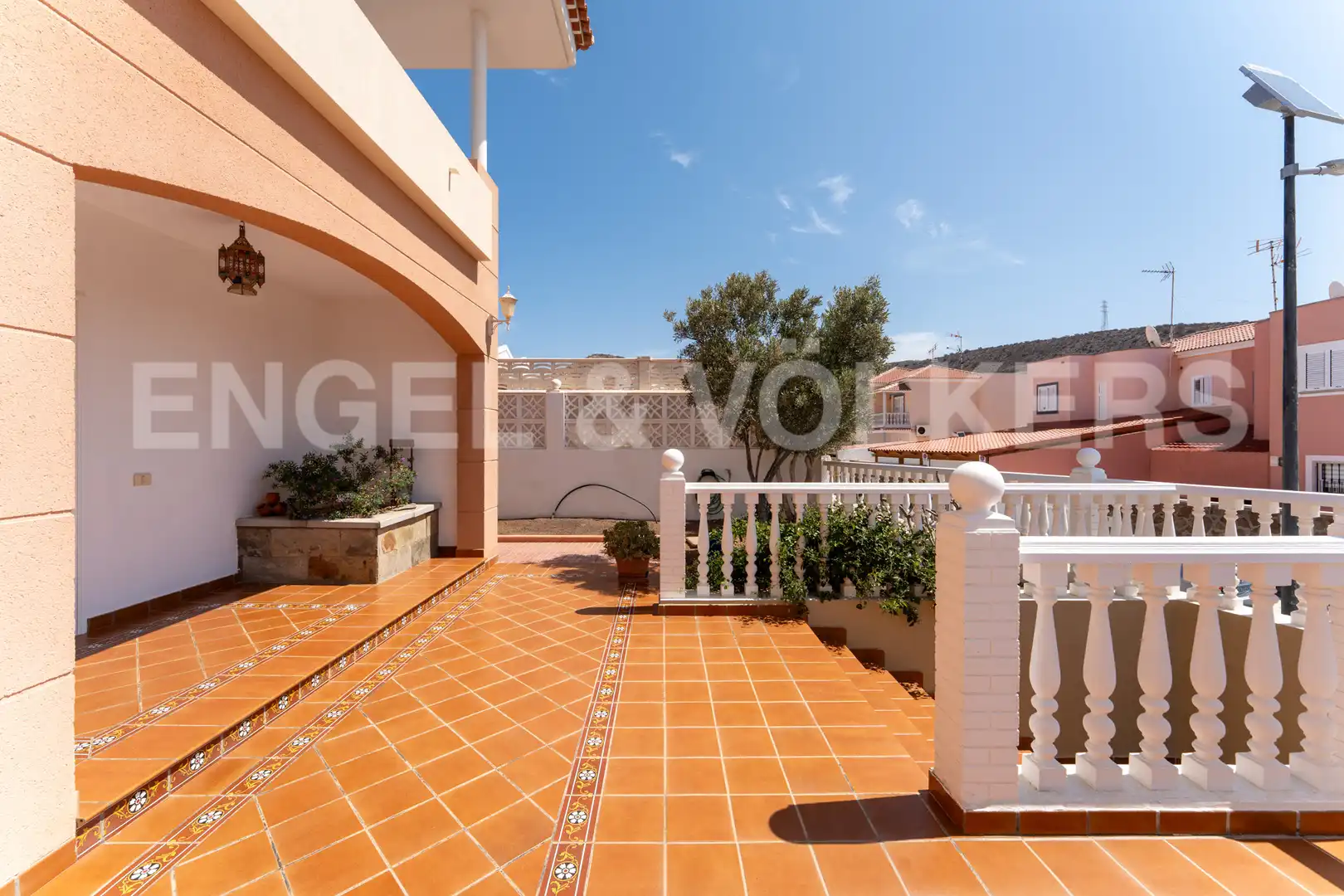 Terrassa de Casa o xalet en venda en Mogán amb Calefacció, Jardí privat i Terrassa