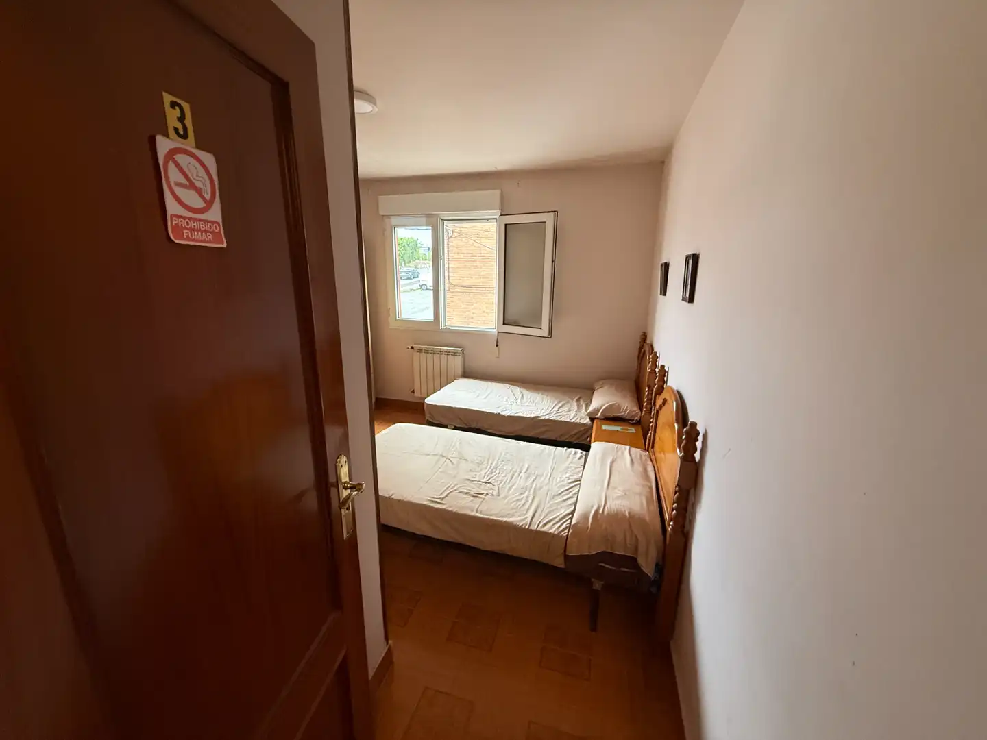 Dormitori de Edifici en venda en Siero amb Alarma