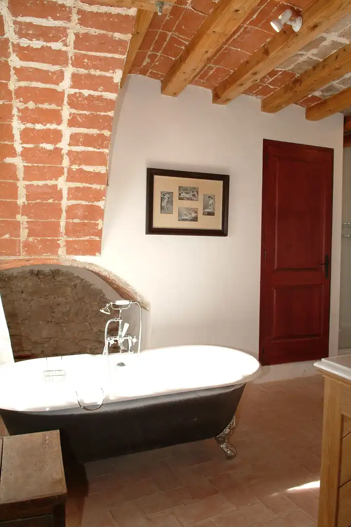 Baño de Finca rústica en venta en Camprodon con Calefacción, Jardín privado y Terraza