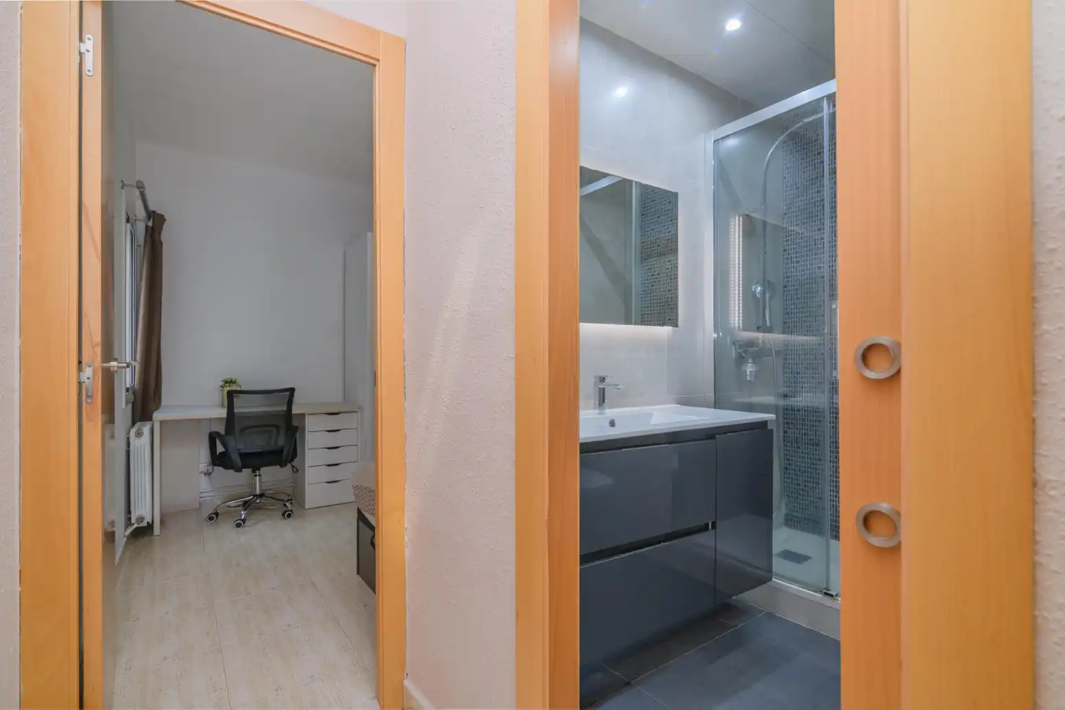 Bathroom of Attic for sale in La Gavarra