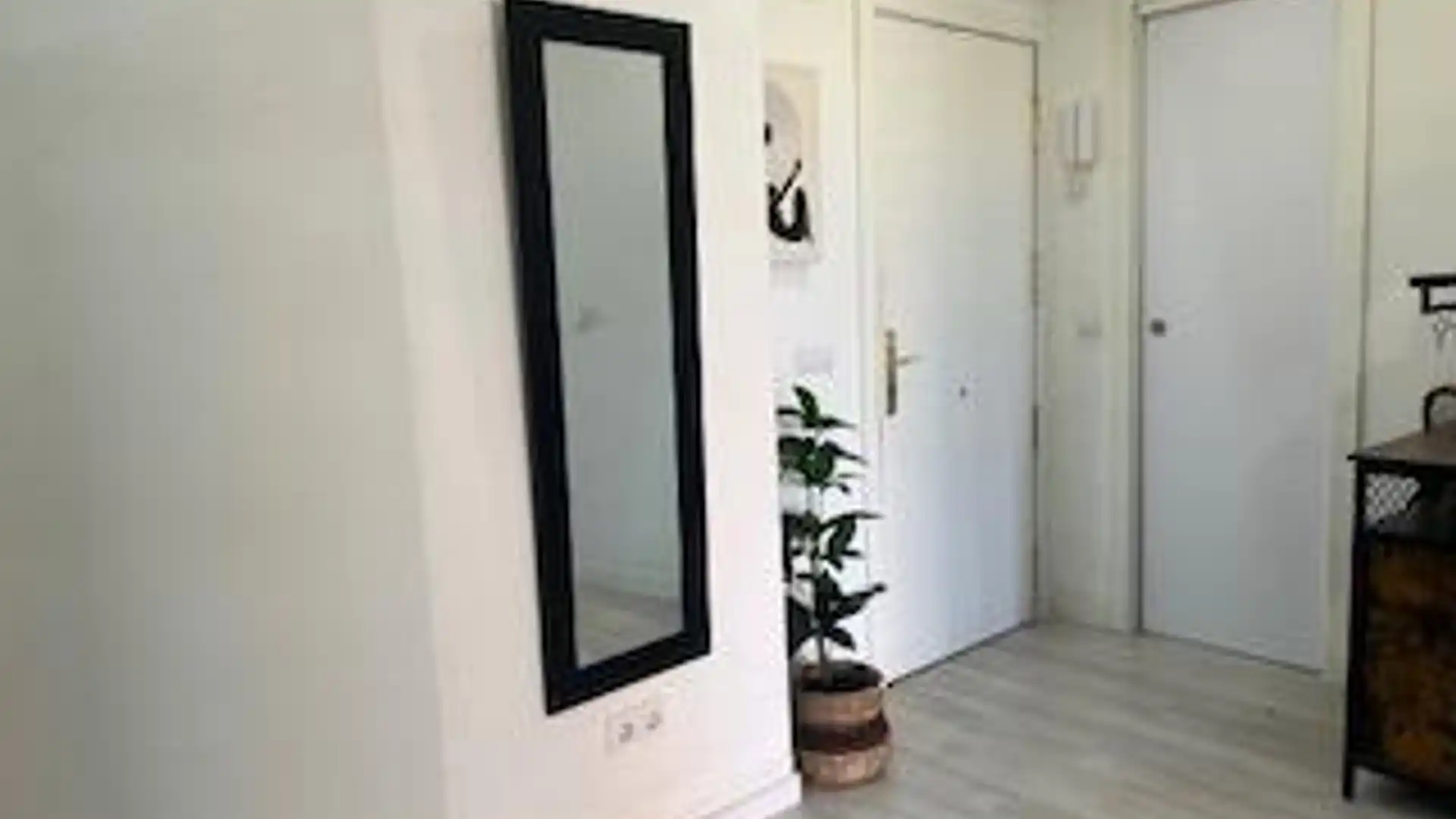 Apartments for sale in Avenida C.VIDAL I BARRAQUER, Centre